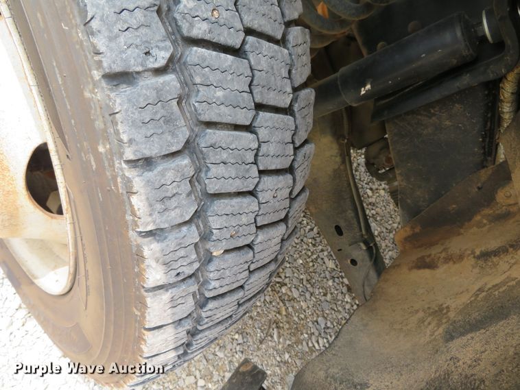 image for item DN5827 2013 Ford F550  bucket truck