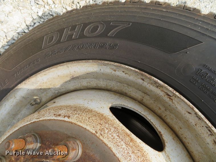 image for item DN5827 2013 Ford F550  bucket truck