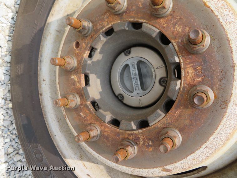 image for item DN5827 2013 Ford F550  bucket truck