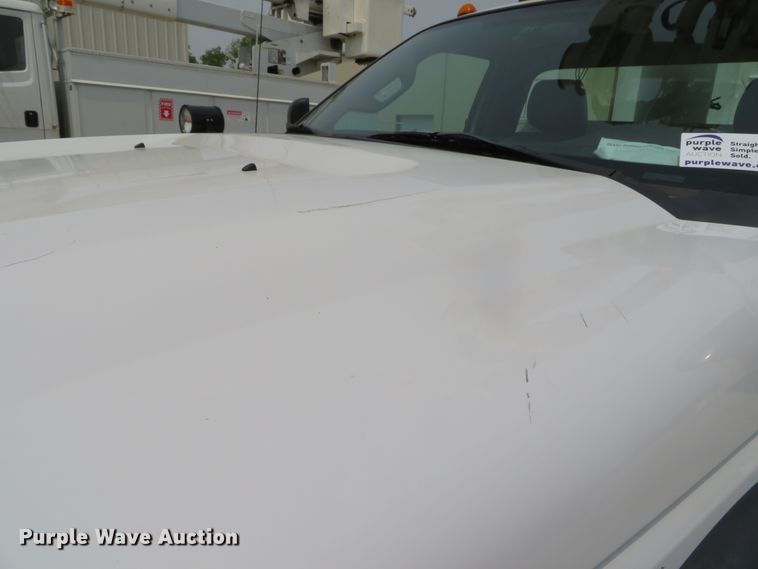 image for item DN5827 2013 Ford F550  bucket truck