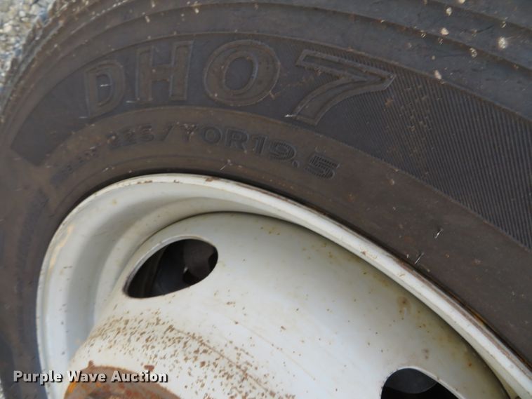 image for item DN5827 2013 Ford F550  bucket truck