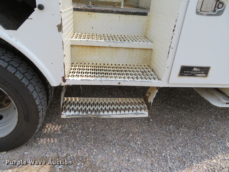 image for item DN5827 2013 Ford F550  bucket truck