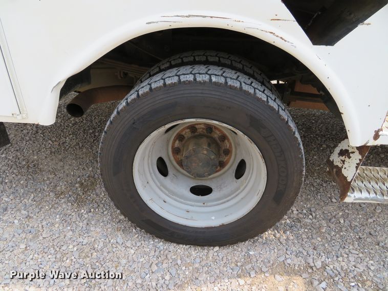 image for item DN5827 2013 Ford F550  bucket truck