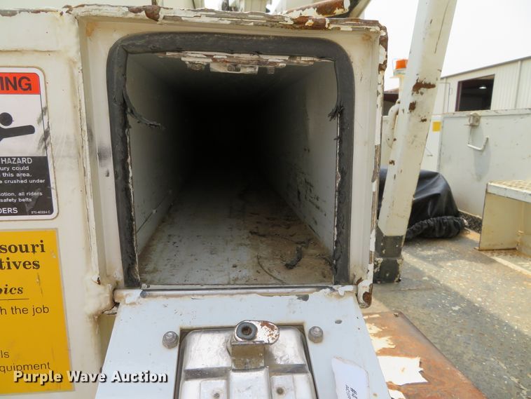 image for item DN5827 2013 Ford F550  bucket truck