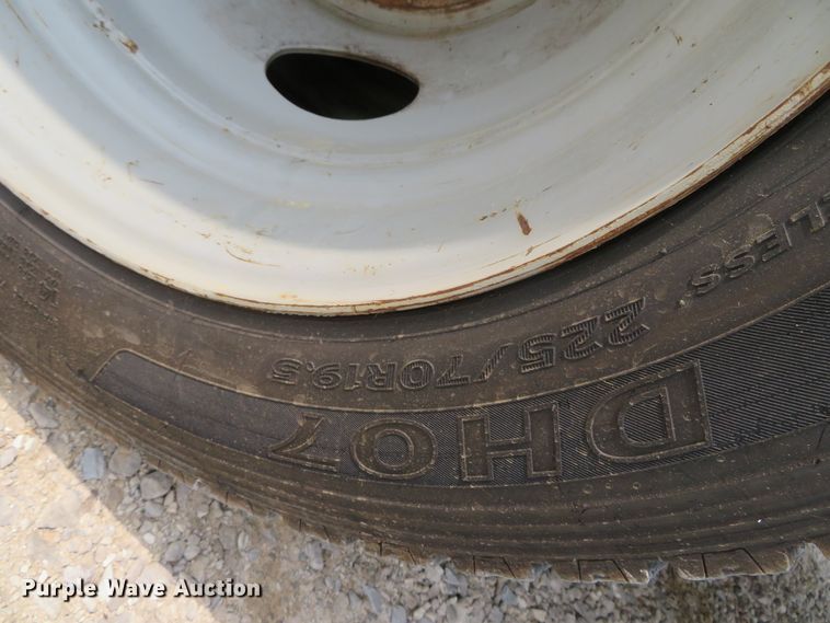 image for item DN5827 2013 Ford F550  bucket truck