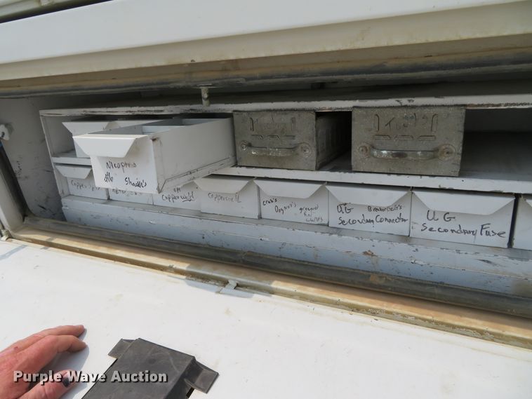 image for item DN5827 2013 Ford F550  bucket truck