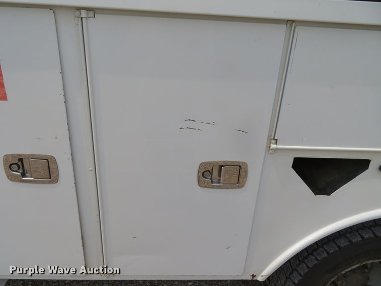 image for item DN5827 2013 Ford F550  bucket truck