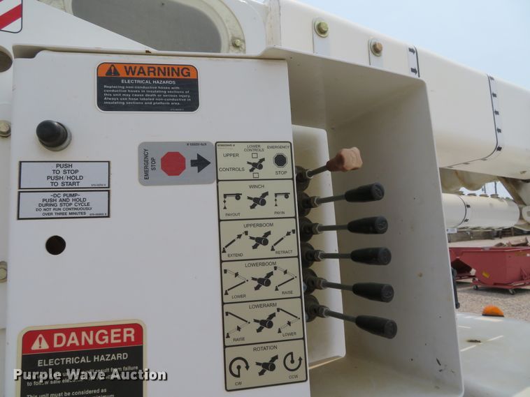 image for item DN5827 2013 Ford F550  bucket truck