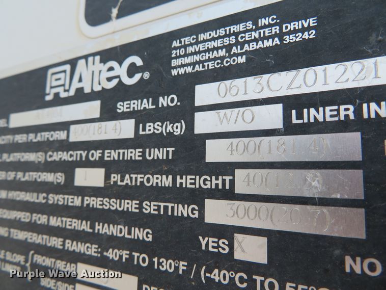 image for item DN5827 2013 Ford F550  bucket truck