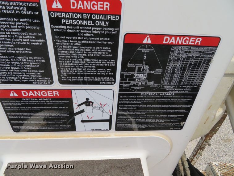 image for item DN5827 2013 Ford F550  bucket truck