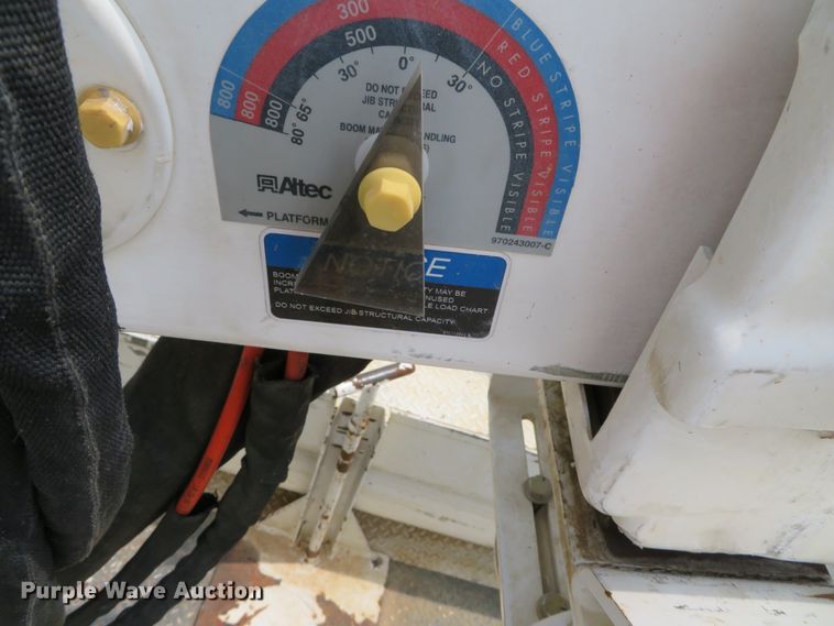 image for item DN5827 2013 Ford F550  bucket truck