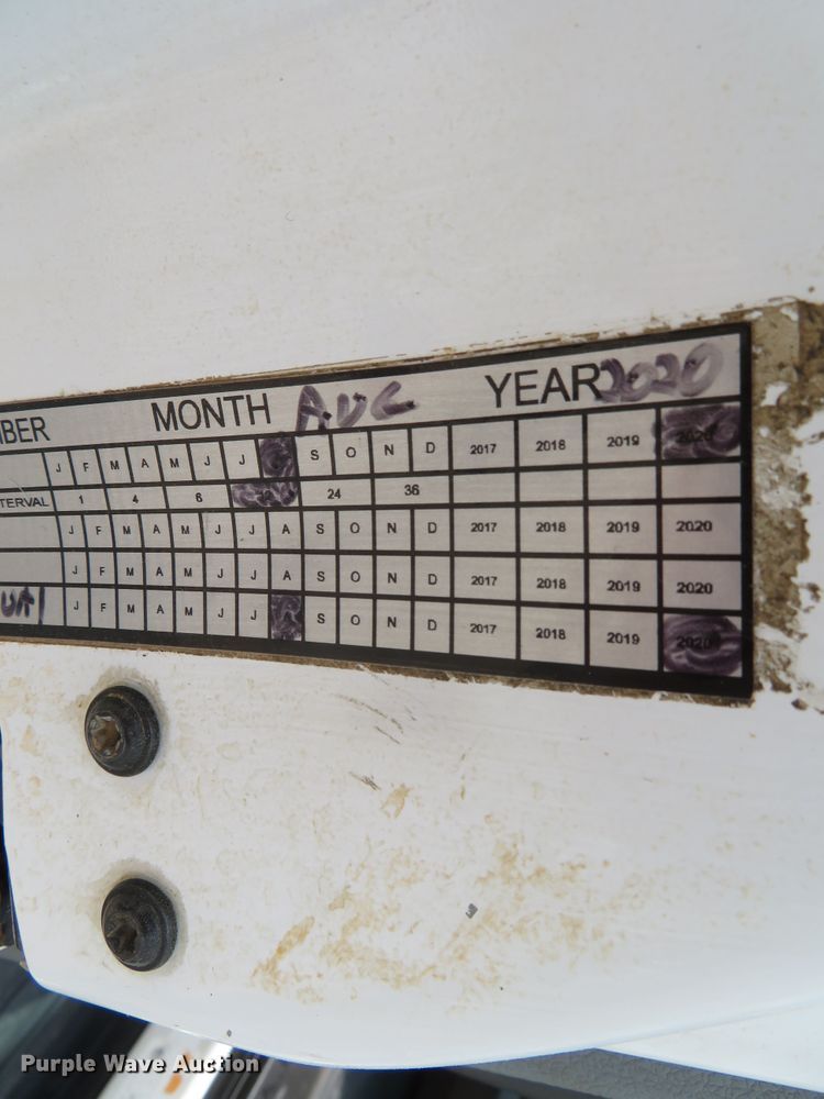 image for item DN5827 2013 Ford F550  bucket truck