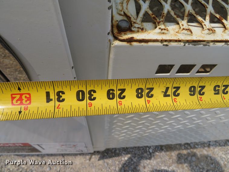 image for item DN5827 2013 Ford F550  bucket truck