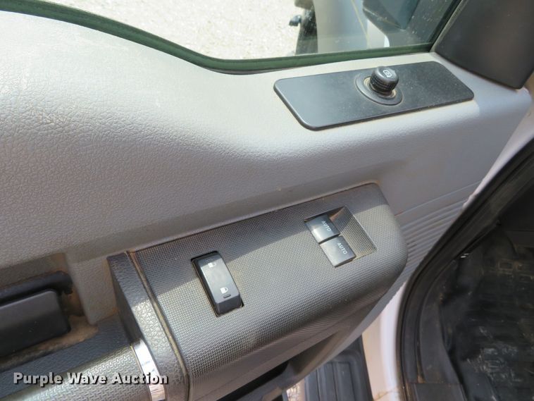 image for item DN5827 2013 Ford F550  bucket truck