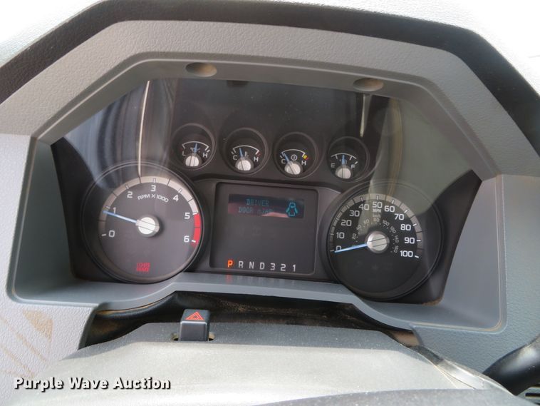 image for item DN5827 2013 Ford F550  bucket truck