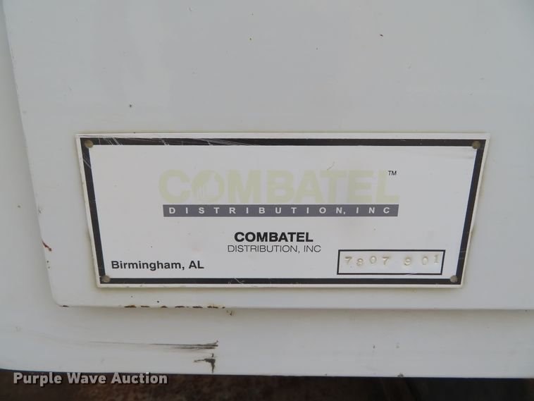 image for item DN5828 2002 Freightliner FL80  bucket truck