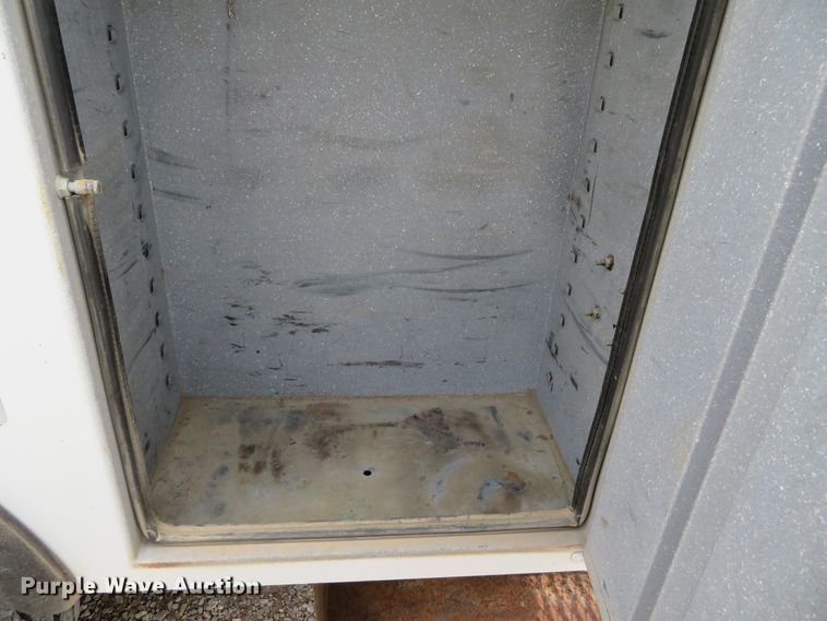 image for item DN5828 2002 Freightliner FL80  bucket truck