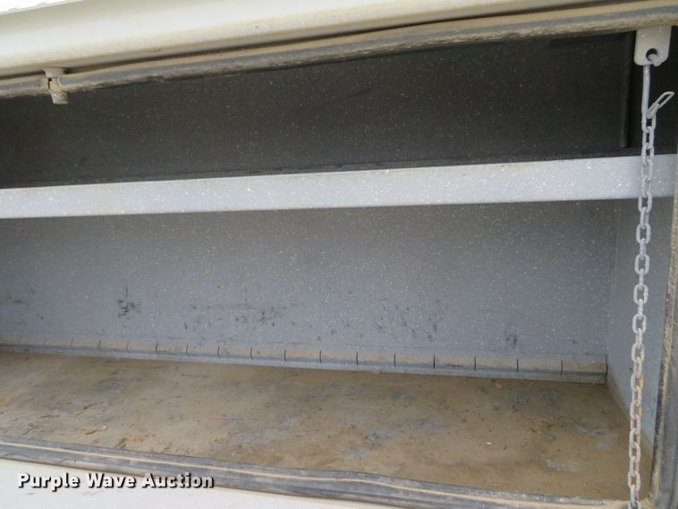 image for item DN5828 2002 Freightliner FL80  bucket truck