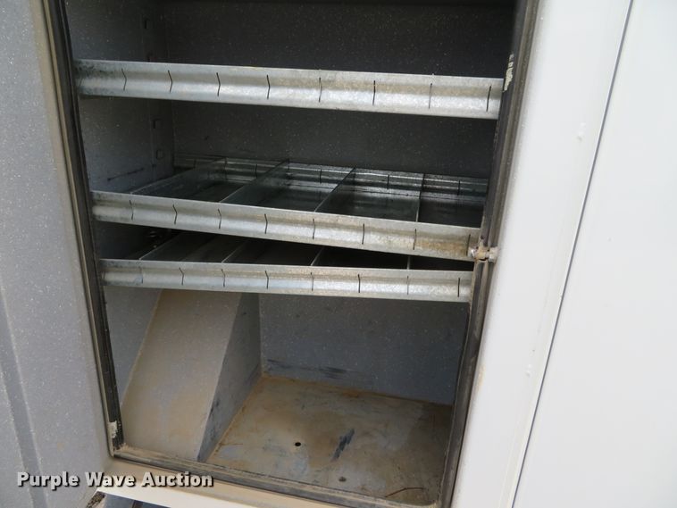 image for item DN5828 2002 Freightliner FL80  bucket truck