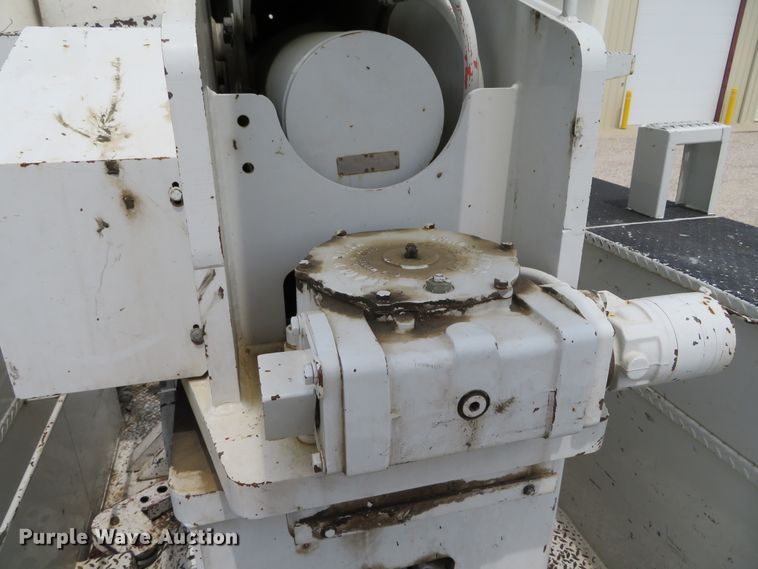 image for item DN5828 2002 Freightliner FL80  bucket truck