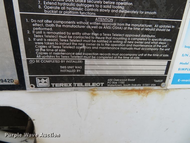 image for item DN5828 2002 Freightliner FL80  bucket truck