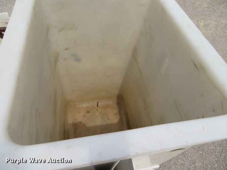 image for item DN5828 2002 Freightliner FL80  bucket truck