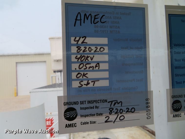 image for item DN5828 2002 Freightliner FL80  bucket truck