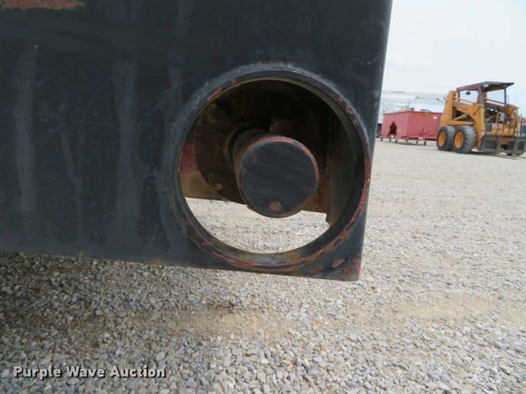 image for item DN5828 2002 Freightliner FL80  bucket truck