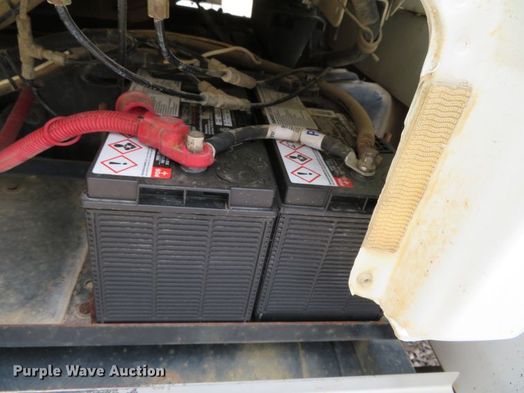 image for item DN5828 2002 Freightliner FL80  bucket truck