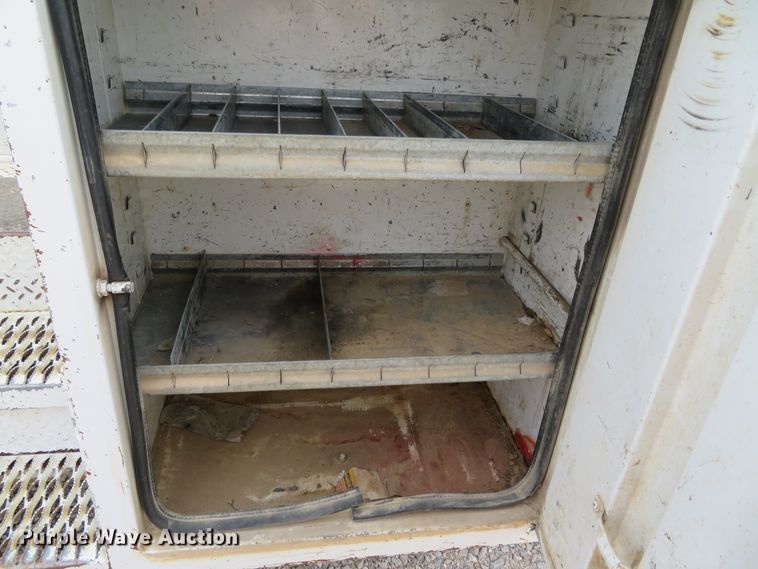 image for item DN5830 2009 Dodge 5500  bucket truck