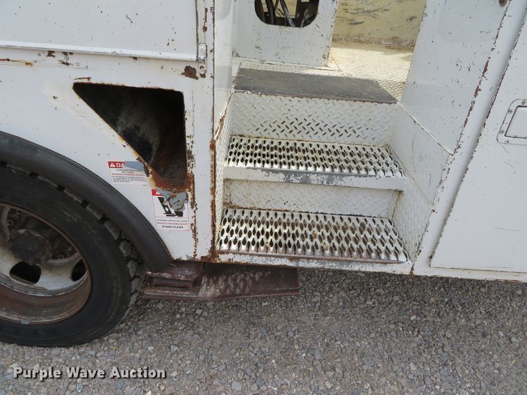 image for item DN5830 2009 Dodge 5500  bucket truck