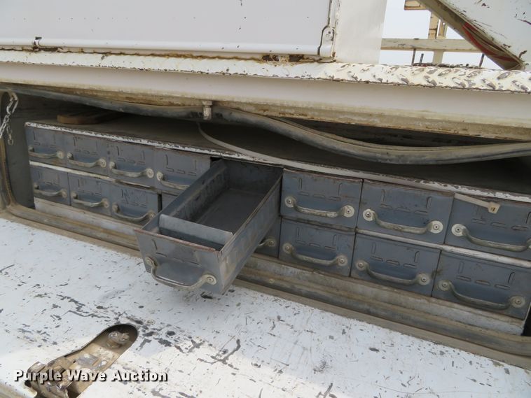 image for item DN5830 2009 Dodge 5500  bucket truck