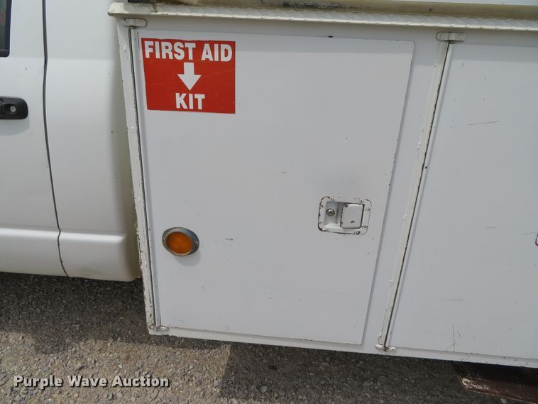 image for item DN5830 2009 Dodge 5500  bucket truck