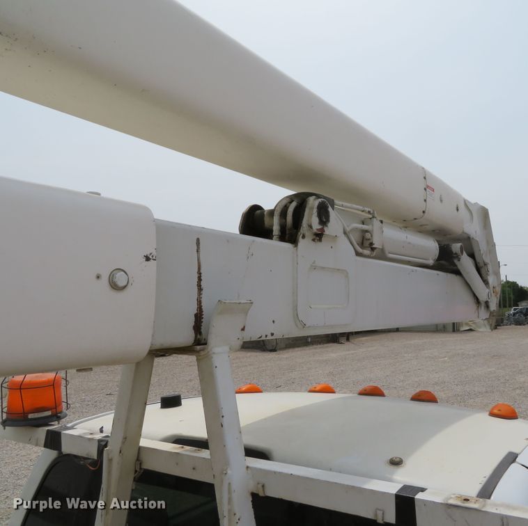 image for item DN5830 2009 Dodge 5500  bucket truck