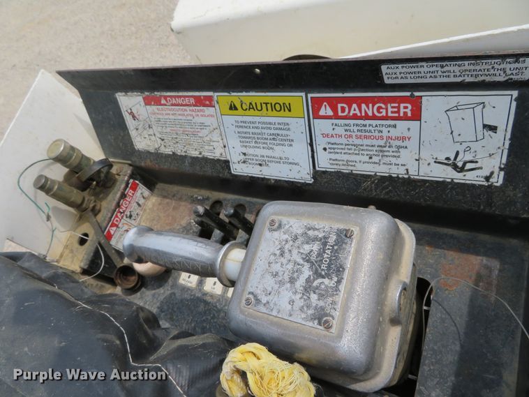 image for item DN5830 2009 Dodge 5500  bucket truck