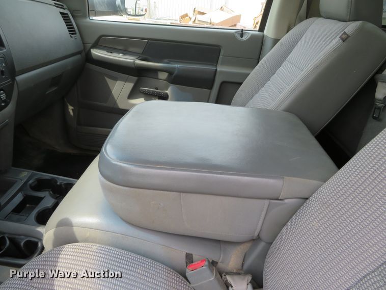 image for item DN5830 2009 Dodge 5500  bucket truck