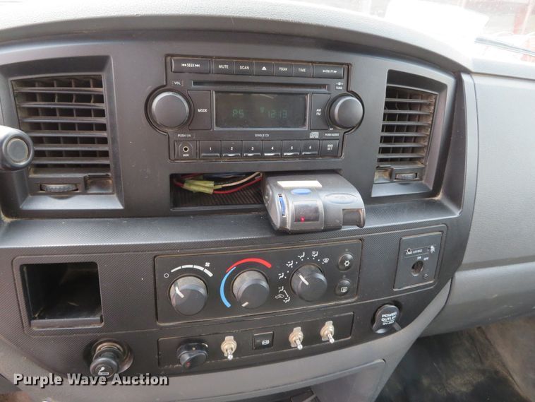 image for item DN5830 2009 Dodge 5500  bucket truck