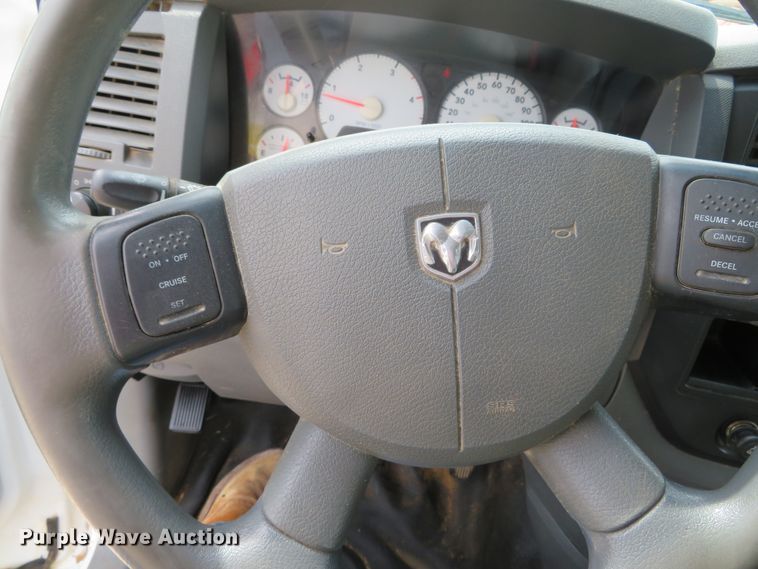 image for item DN5830 2009 Dodge 5500  bucket truck