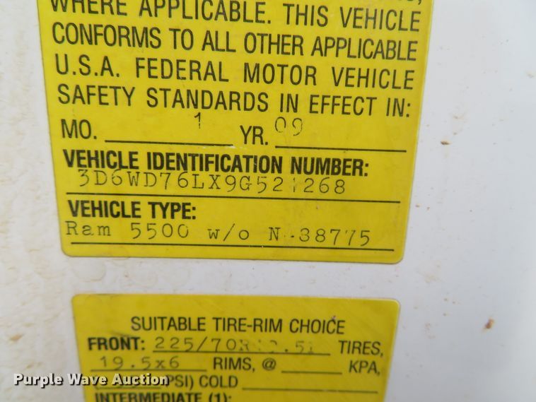 image for item DN5830 2009 Dodge 5500  bucket truck