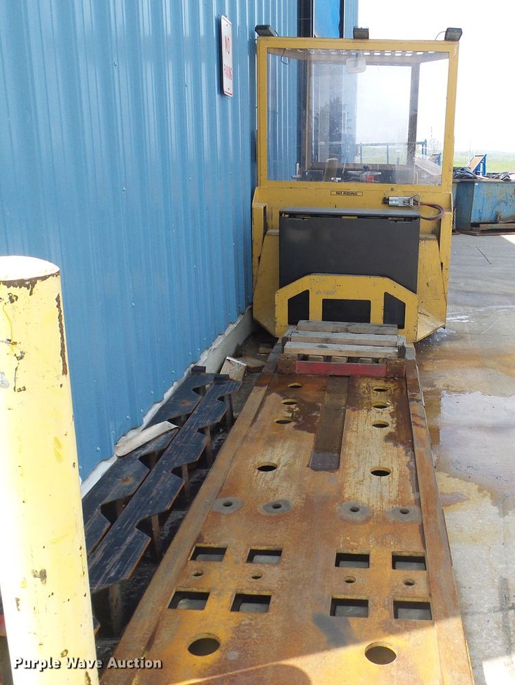 image for item DN6750 2003 Rico PLRDD300  platform truck