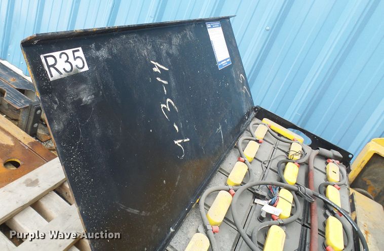 image for item DN6750 2003 Rico PLRDD300  platform truck