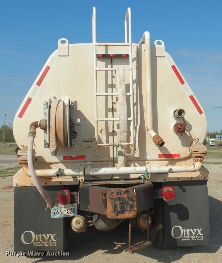 image for item ES9654 2012 Freightliner Business Class M2 106  water truck