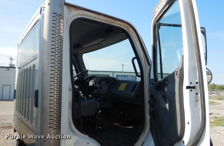 image for item ES9654 2012 Freightliner Business Class M2 106  water truck