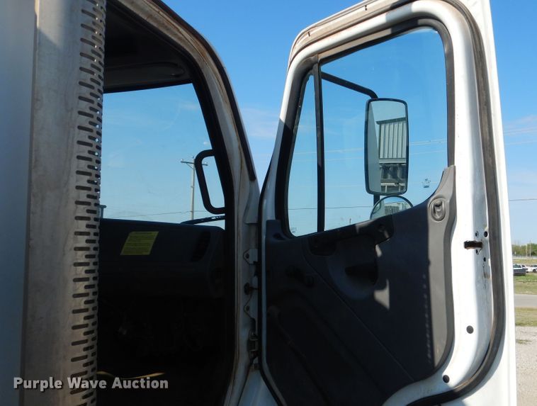 image for item ES9654 2012 Freightliner Business Class M2 106  water truck