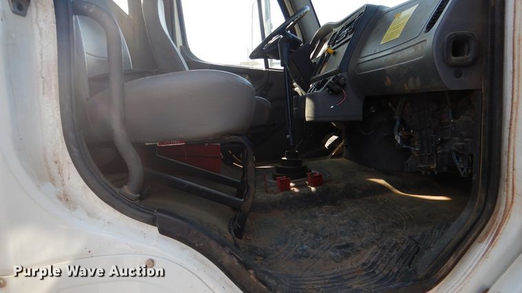 image for item ES9654 2012 Freightliner Business Class M2 106  water truck