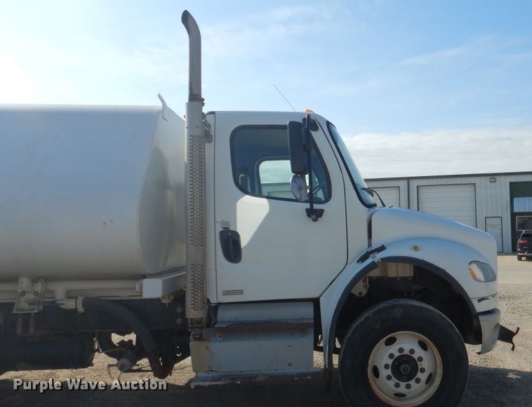 image for item ES9654 2012 Freightliner Business Class M2 106  water truck