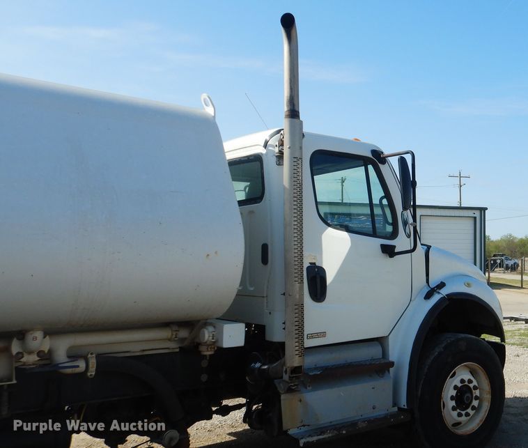 image for item ES9654 2012 Freightliner Business Class M2 106  water truck