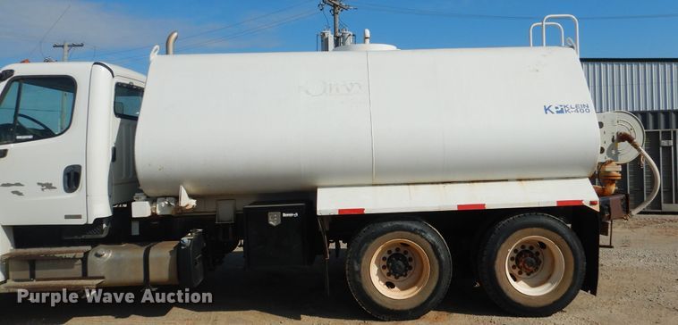 image for item ES9654 2012 Freightliner Business Class M2 106  water truck