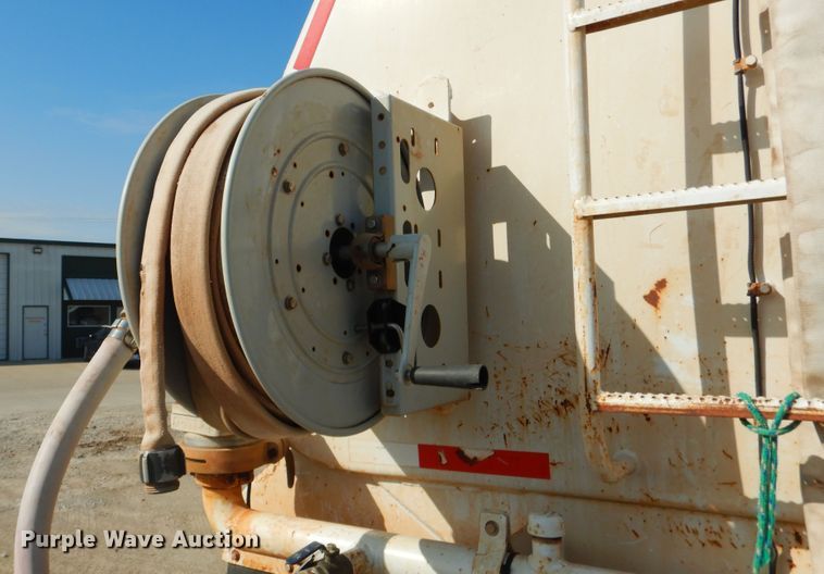 image for item ES9654 2012 Freightliner Business Class M2 106  water truck