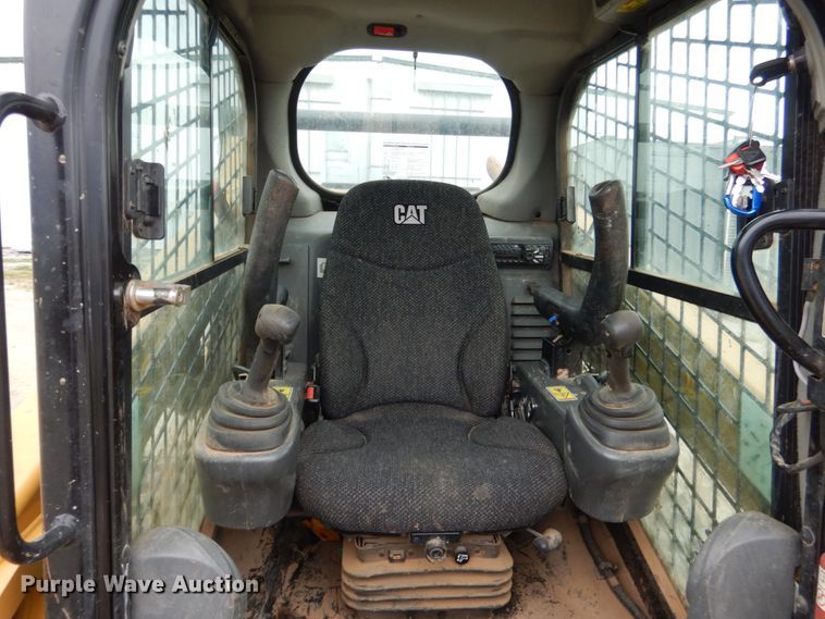 image for item ES9668 2016 Caterpillar 259D  tracked skid steer loader